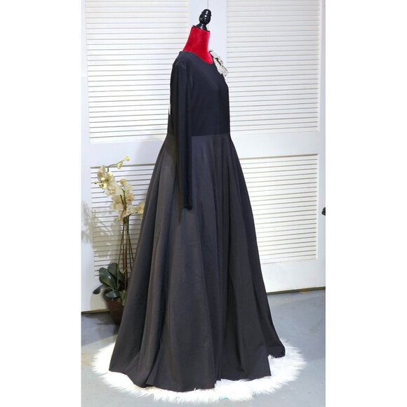 NWT Mac Duggal Women's Black Taffeta Ballgown 3D Rhinestone Flower Size 14 2809 - Picture 3 of 16